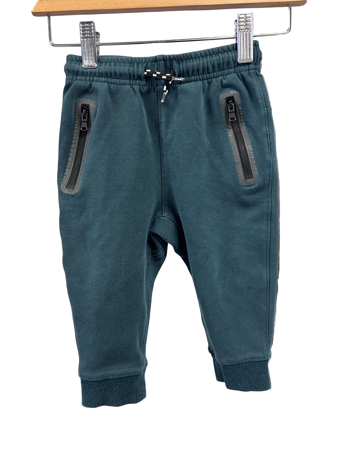 green Old Navy pants, 12-18m